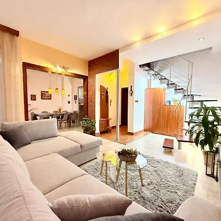The Maisonette In Sofia's Heart * Sofía